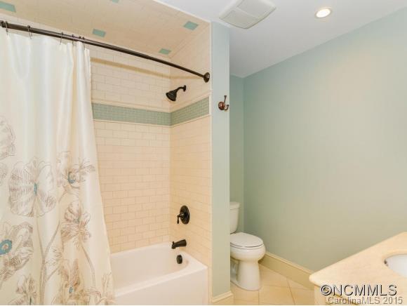 156 Rumbough Place Asheville NC 28806
