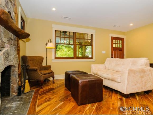 156 Rumbough Place Asheville NC 28806