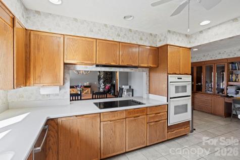 404 W Browning Road Hendersonville NC 28791