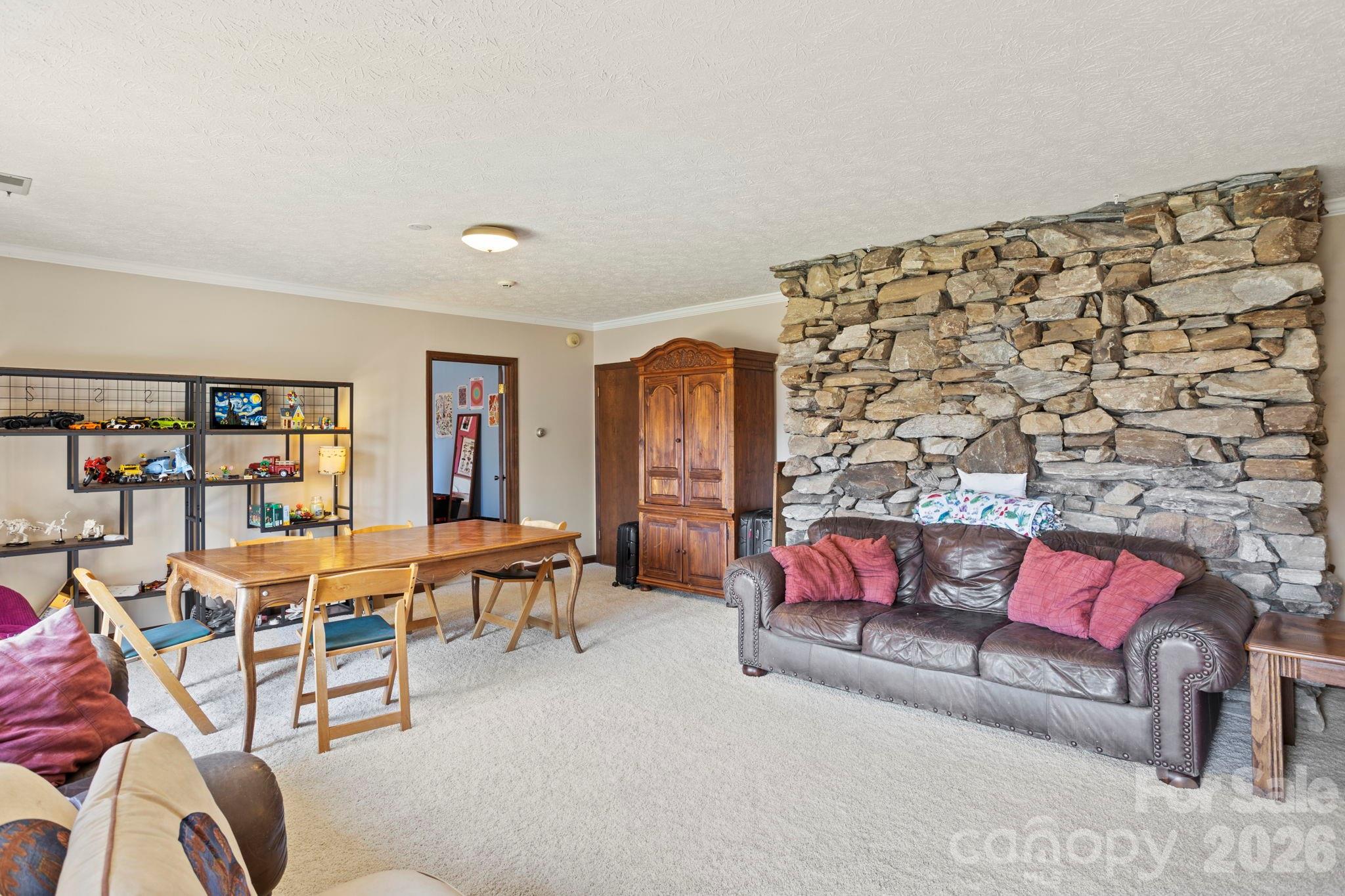 404 W Browning Road Hendersonville NC 28791