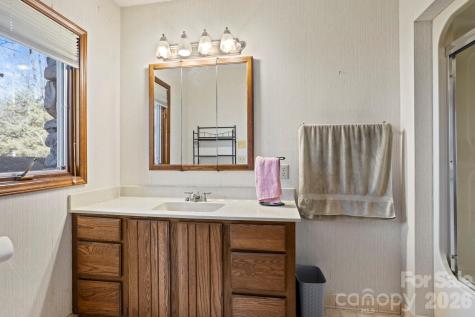 404 W Browning Road Hendersonville NC 28791