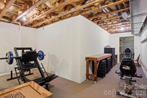 404 W Browning Road Hendersonville NC 28791