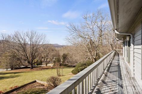 404 W Browning Road Hendersonville NC 28791