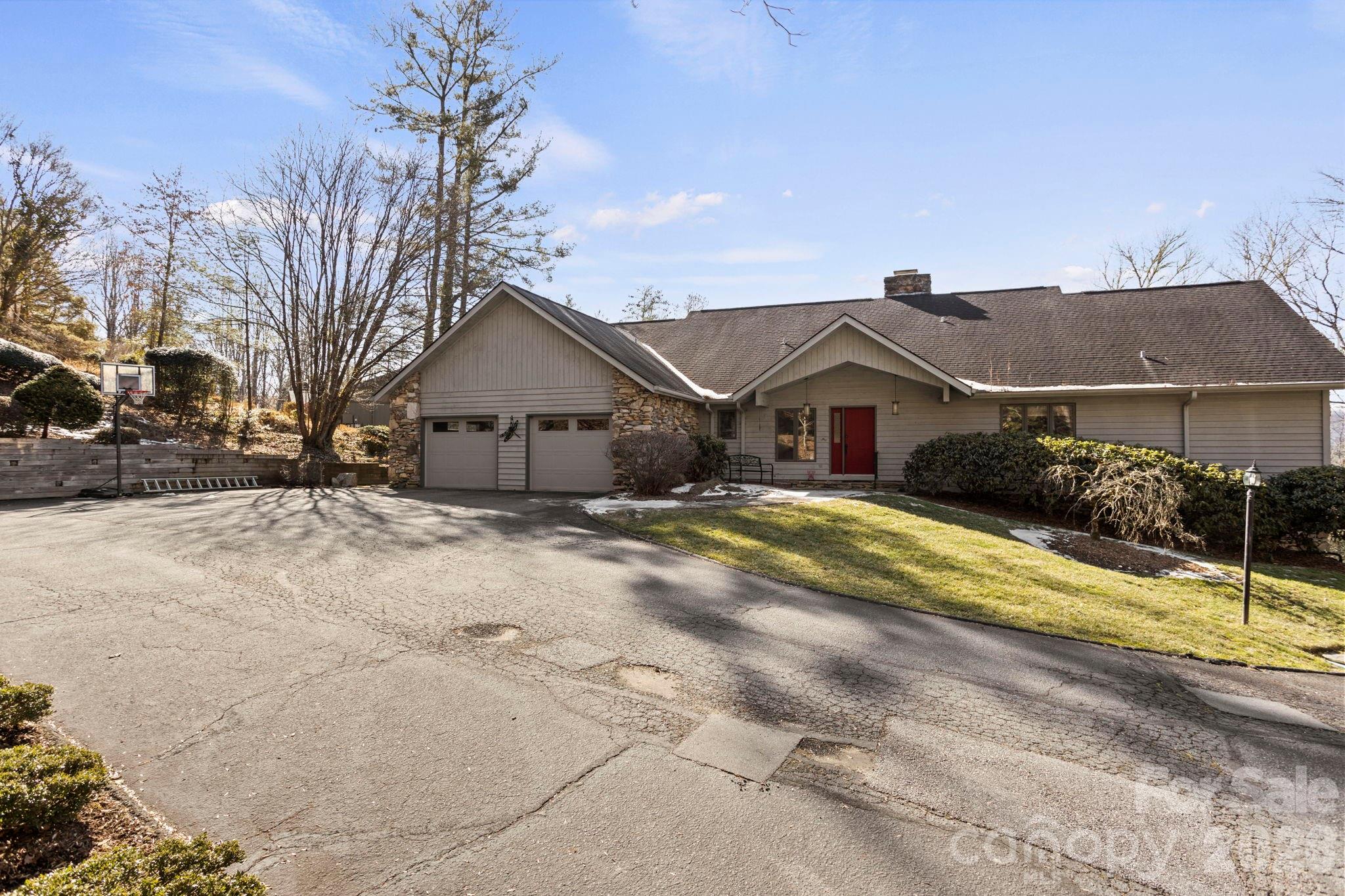 404 W Browning Road Hendersonville NC 28791