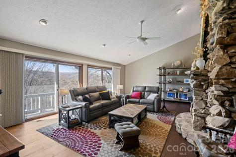 404 W Browning Road Hendersonville NC 28791