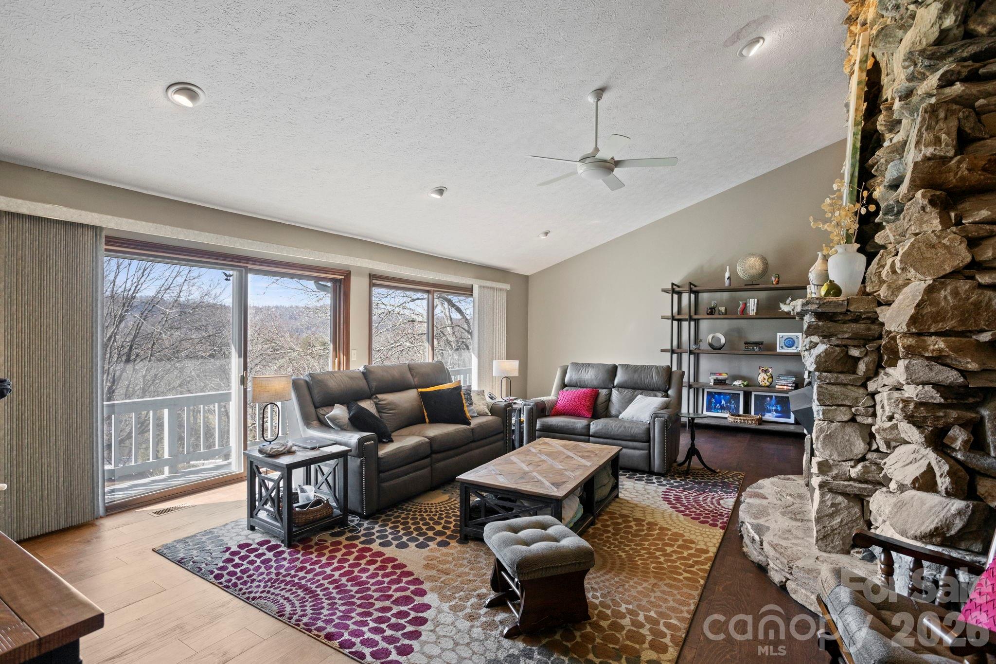 404 W Browning Road Hendersonville NC 28791