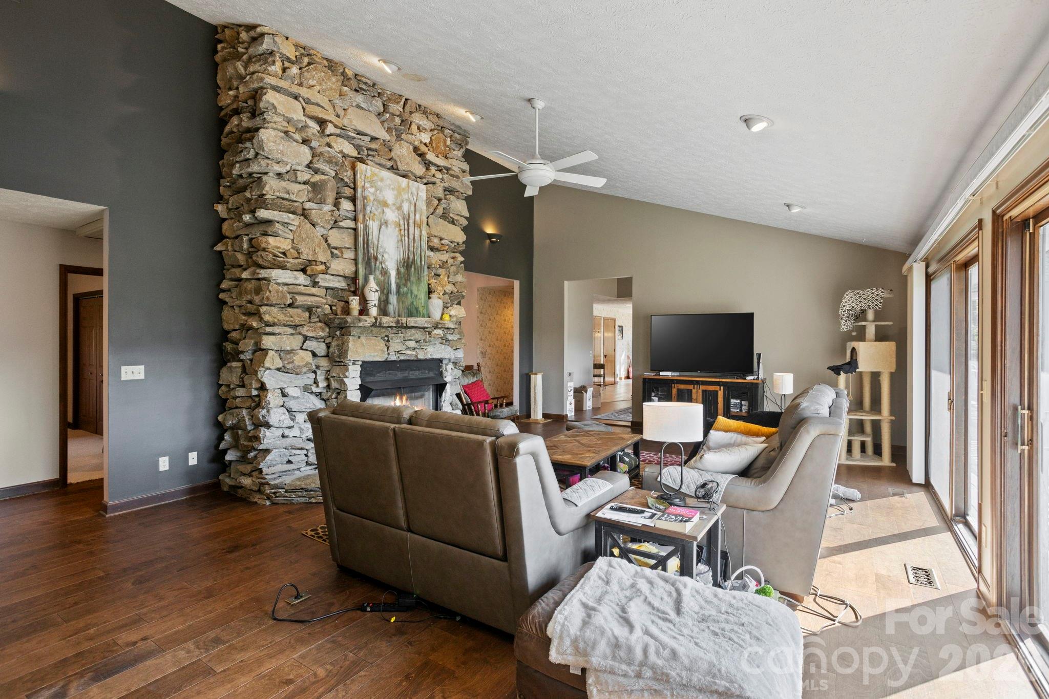 404 W Browning Road Hendersonville NC 28791