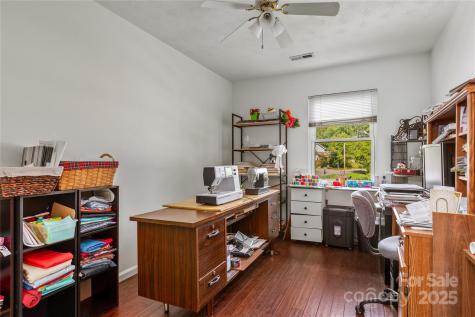 21 Mount Carmel Drive Asheville NC 28806