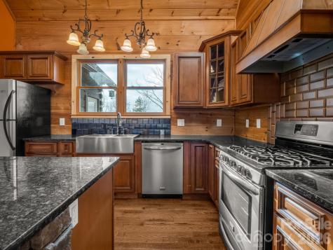 110 Chetan Way Lake Lure NC 28746
