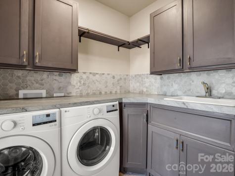 110 Chetan Way Lake Lure NC 28746