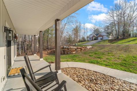 126 Doe Path Circle Hudson NC 28638