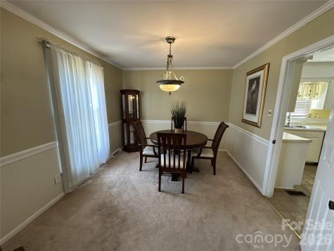 6120 Farm Pond Lane Charlotte NC 28212