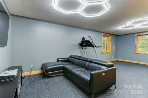531 Sweetwater Drive Canton NC 28716