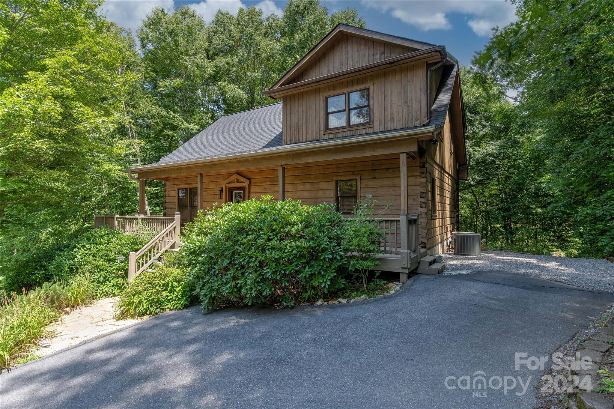 531 Sweetwater Drive Canton NC 28716