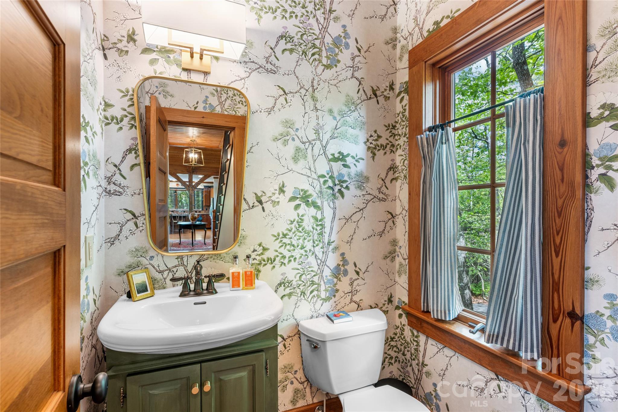 536 Hawk Mountain Road Lake Toxaway NC 28747