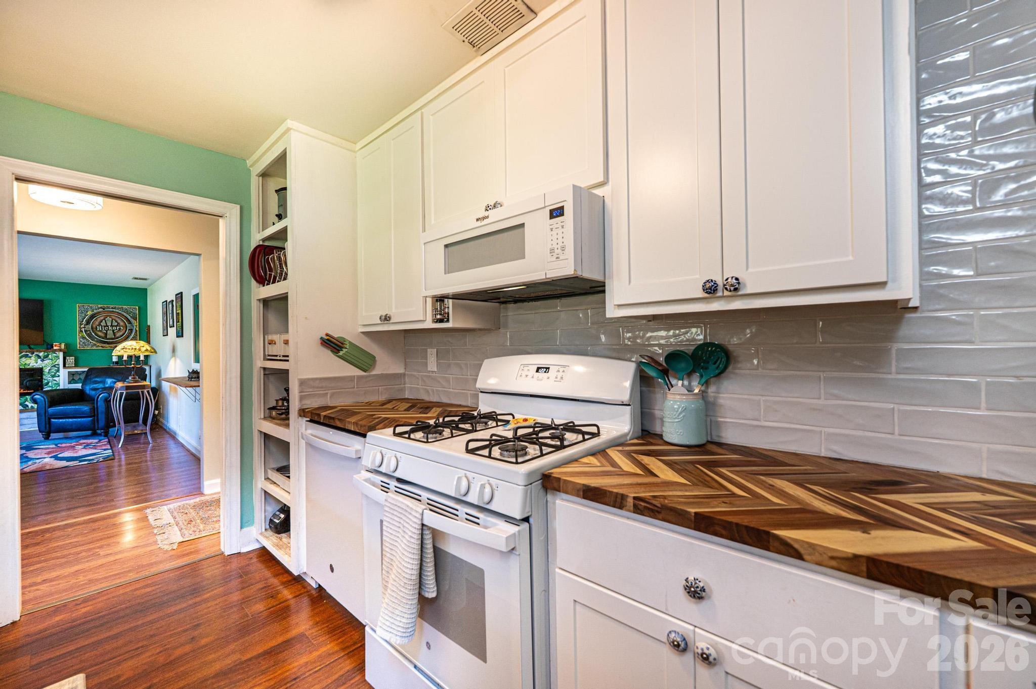 145 21st Avenue NW Hickory NC 28601