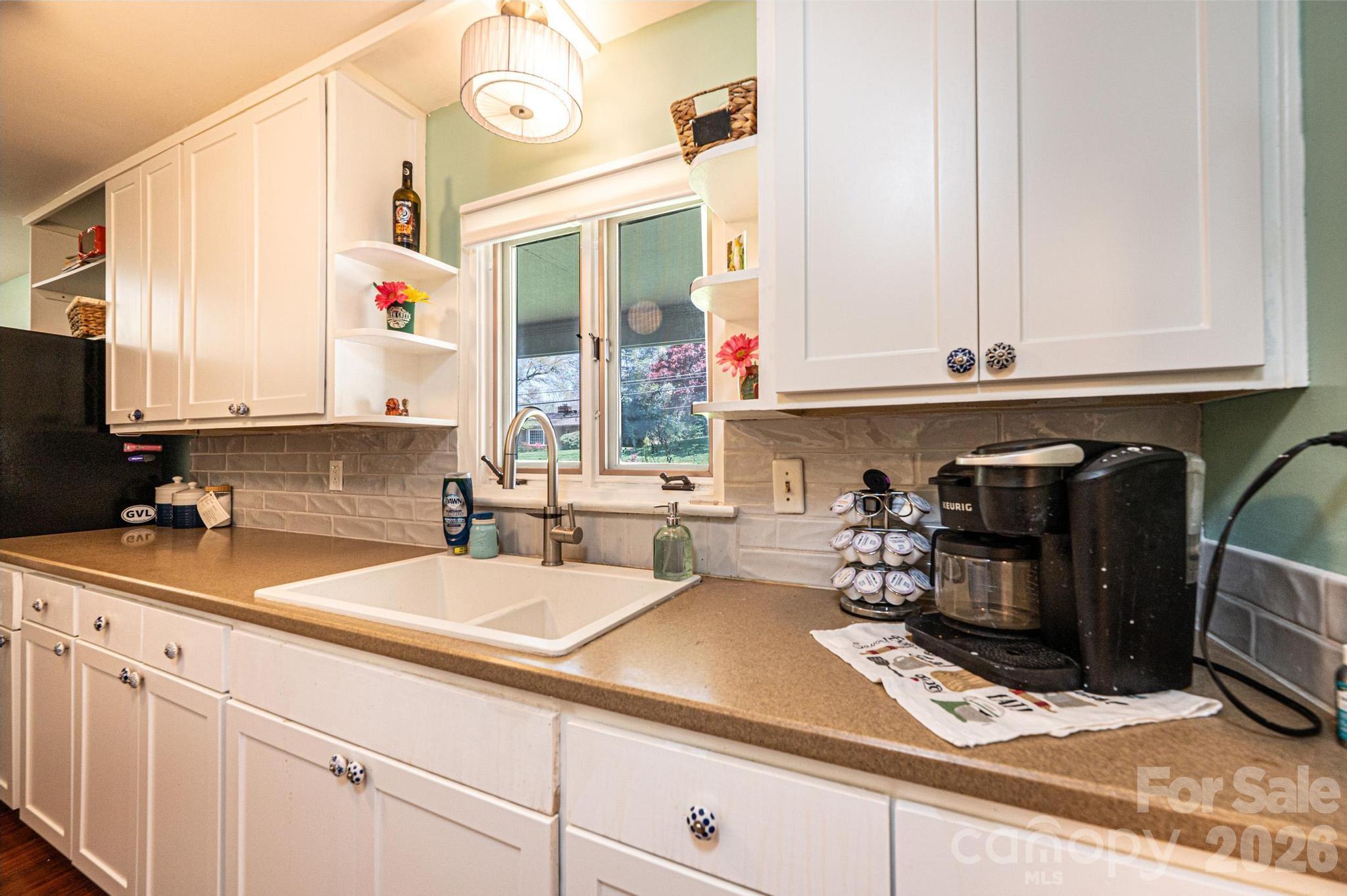 145 21st Avenue NW Hickory NC 28601