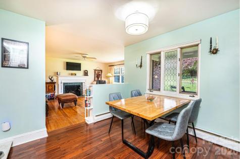 145 21st Avenue NW Hickory NC 28601