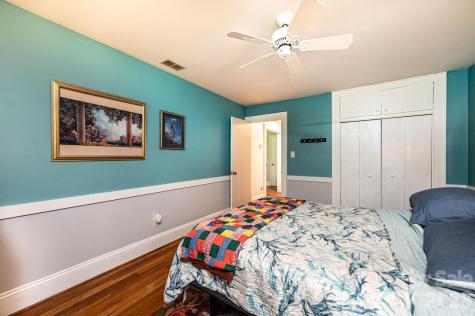145 21st Avenue NW Hickory NC 28601