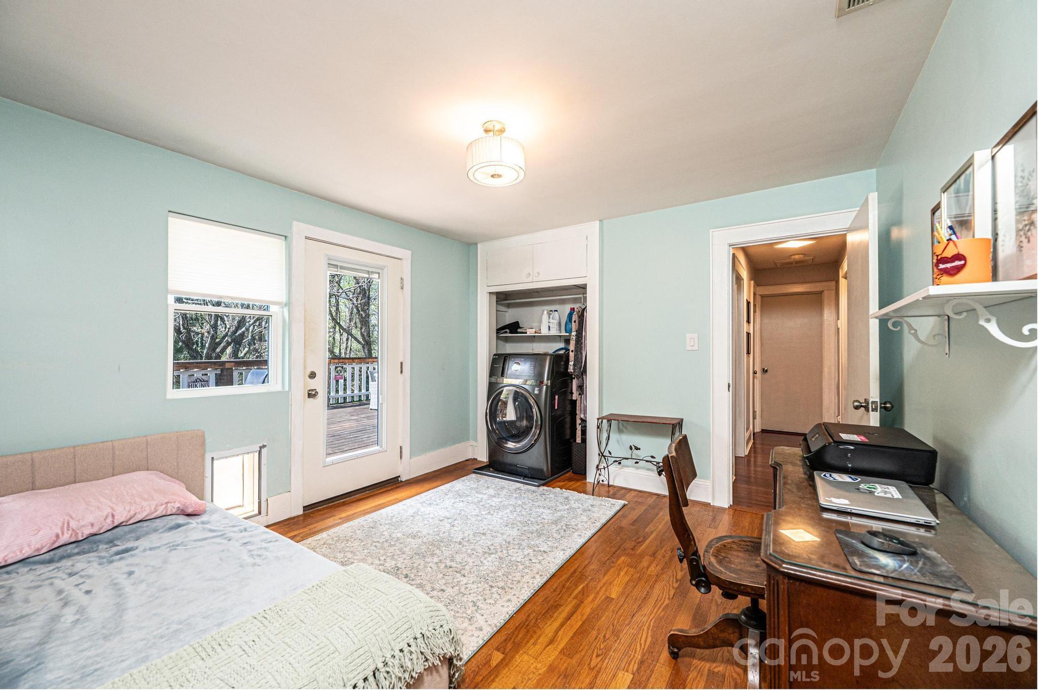 145 21st Avenue NW Hickory NC 28601