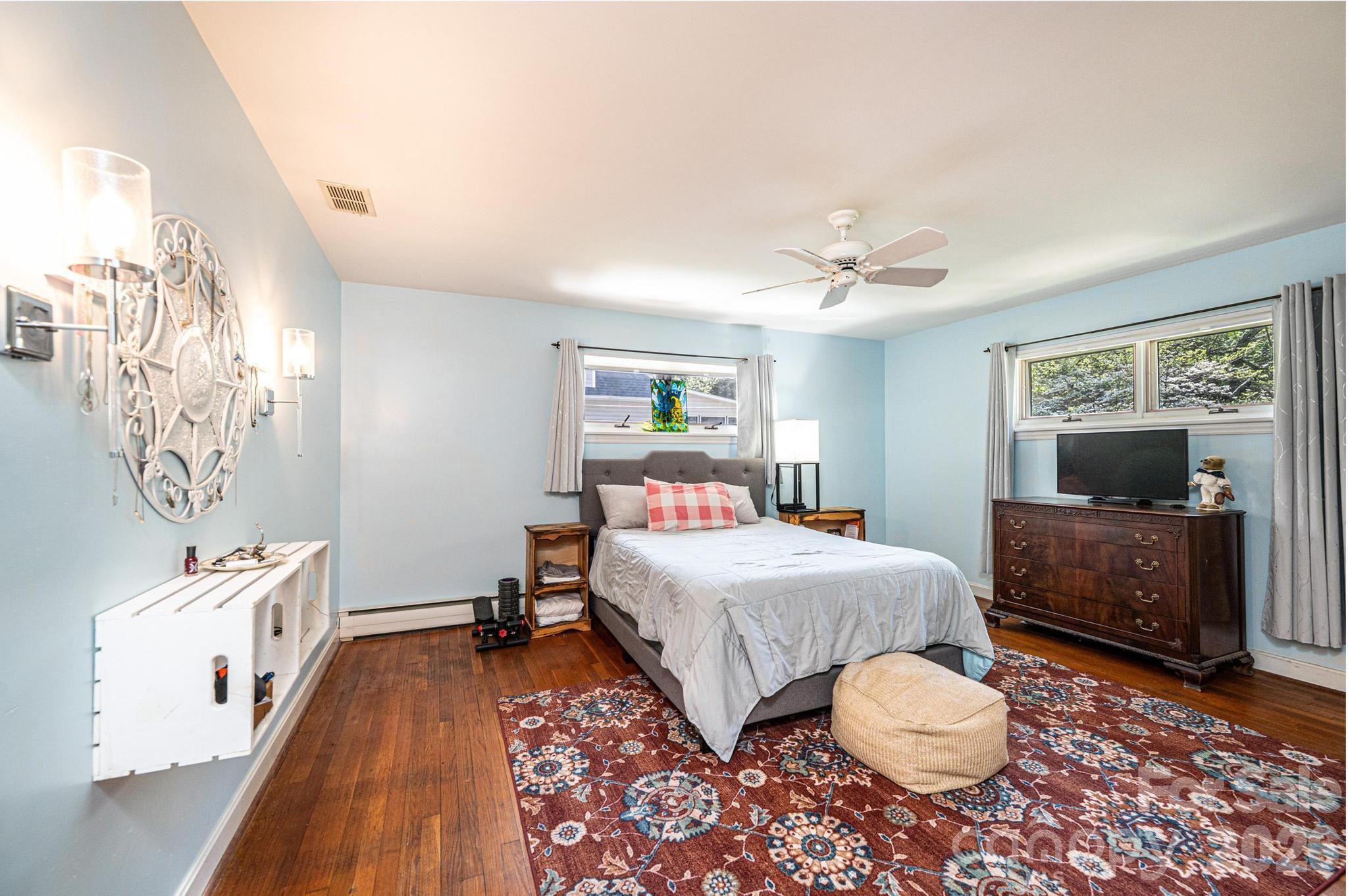 145 21st Avenue NW Hickory NC 28601