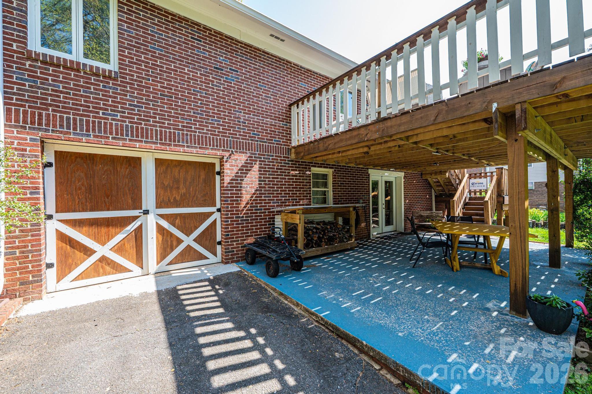 145 21st Avenue NW Hickory NC 28601