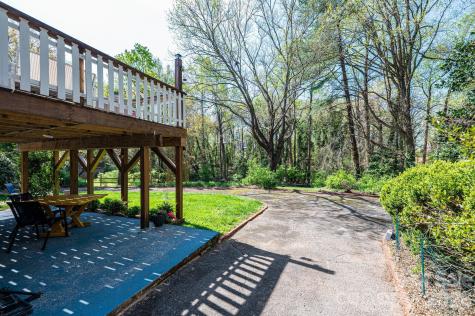145 21st Avenue NW Hickory NC 28601