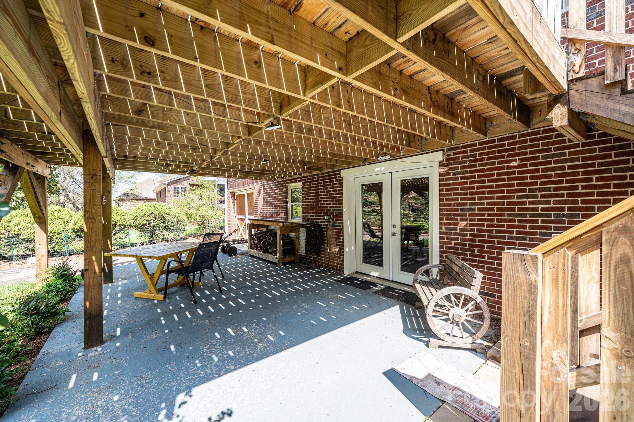 145 21st Avenue NW Hickory NC 28601