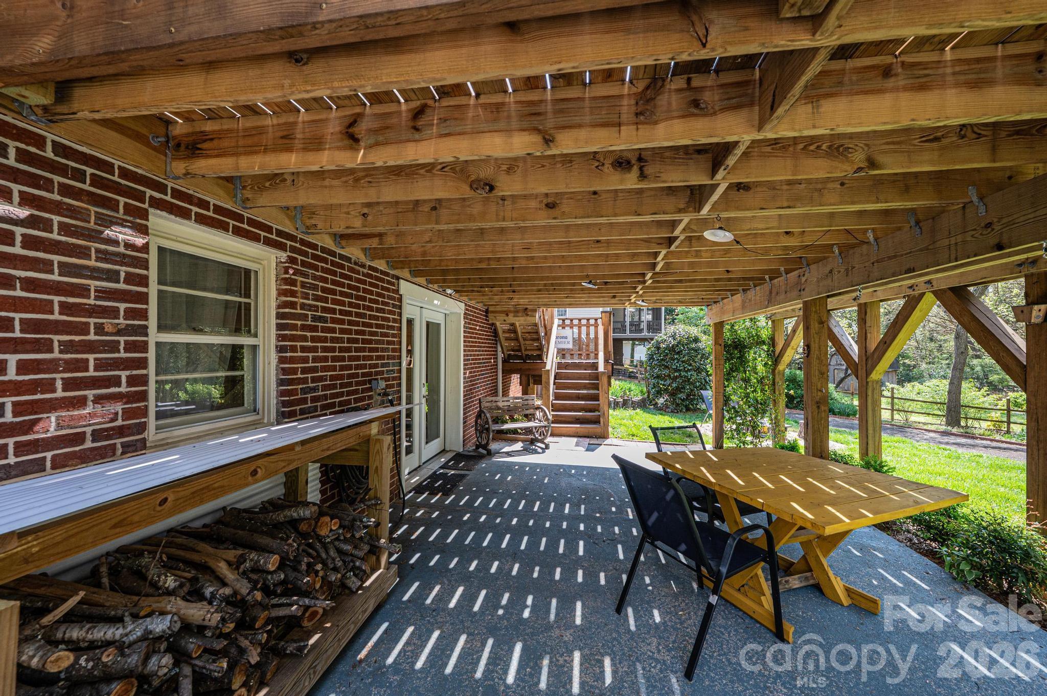 145 21st Avenue NW Hickory NC 28601