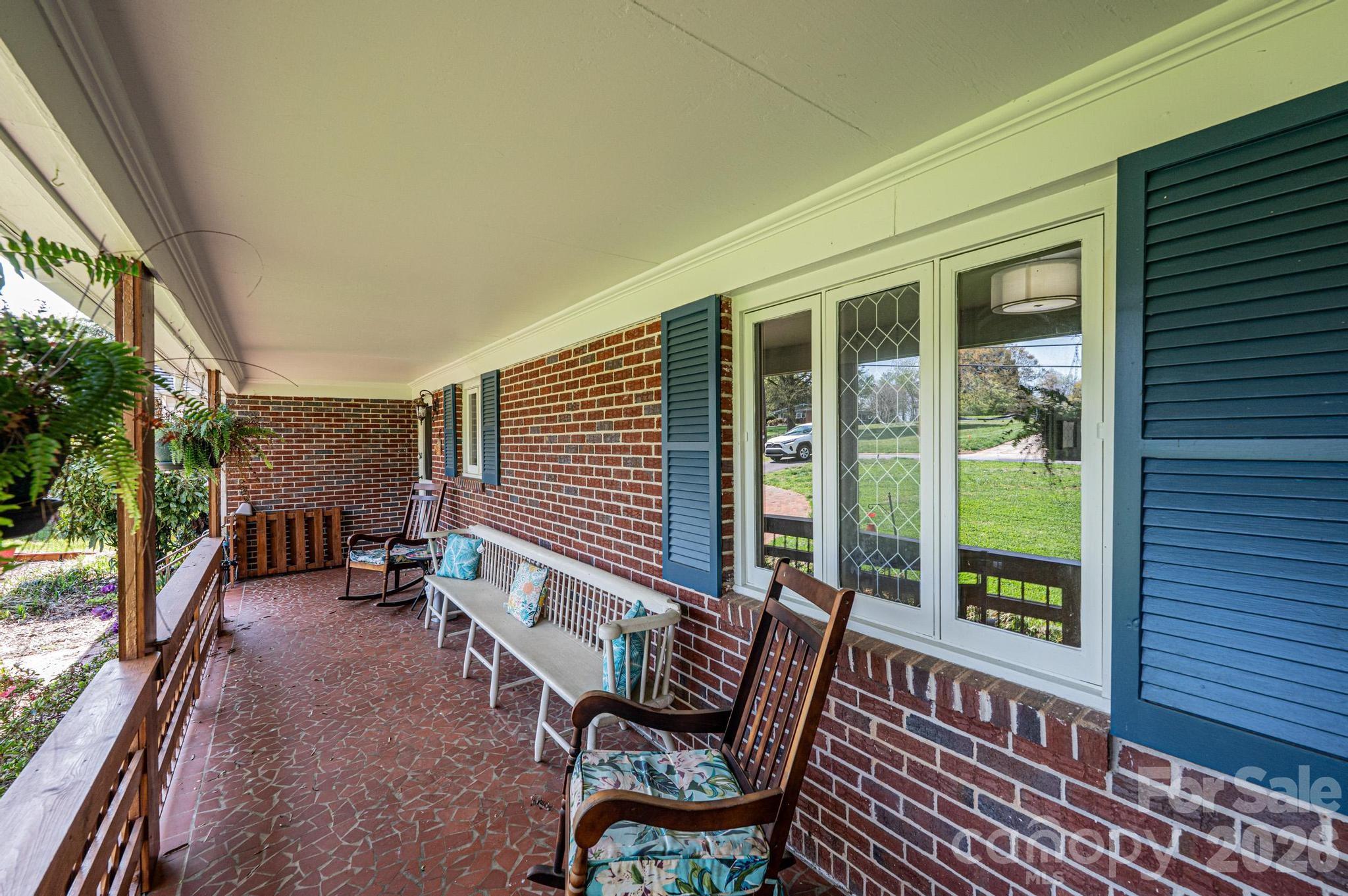 145 21st Avenue NW Hickory NC 28601