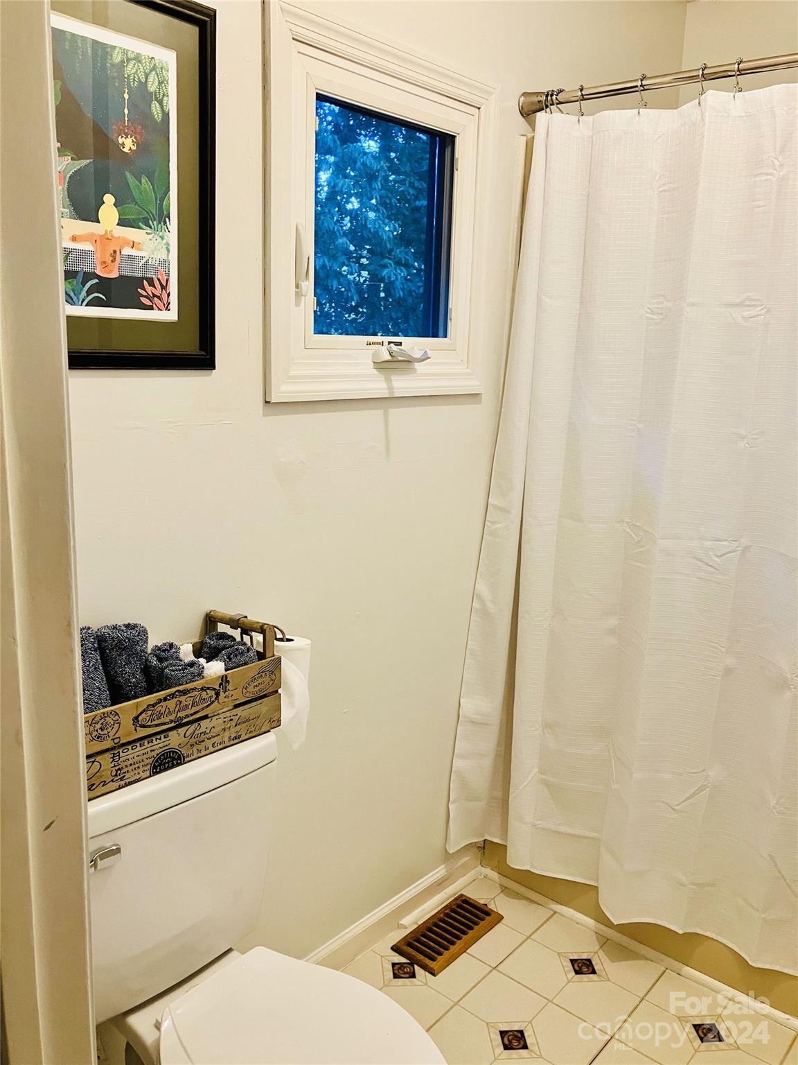 15 Fairview Hills Drive Fairview NC 28730