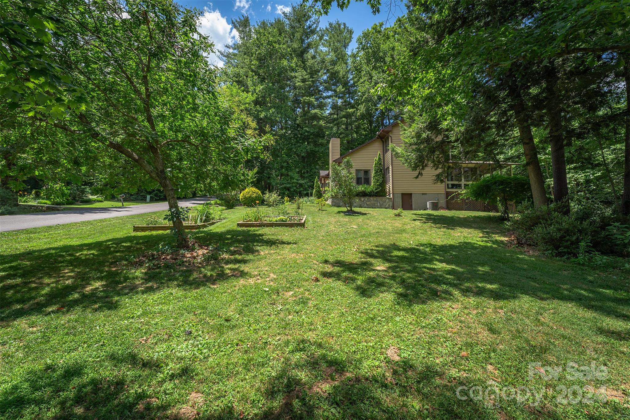 15 Fairview Hills Drive Fairview NC 28730