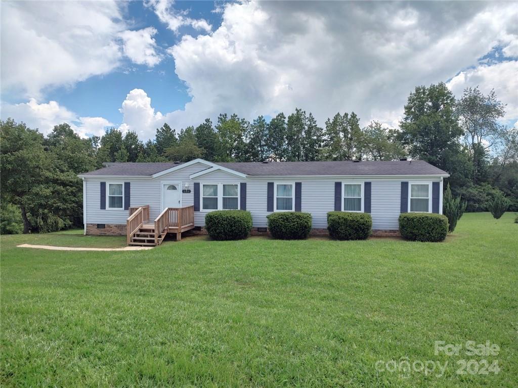 204 Woodfield Drive Taylorsville NC 28681
