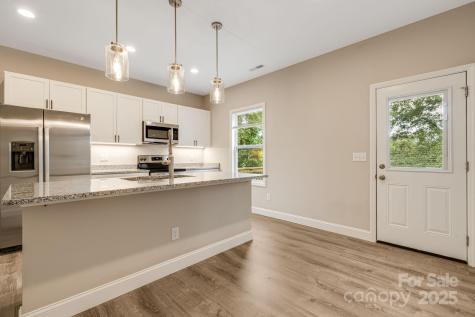 92 Moody Avenue Asheville NC 28715