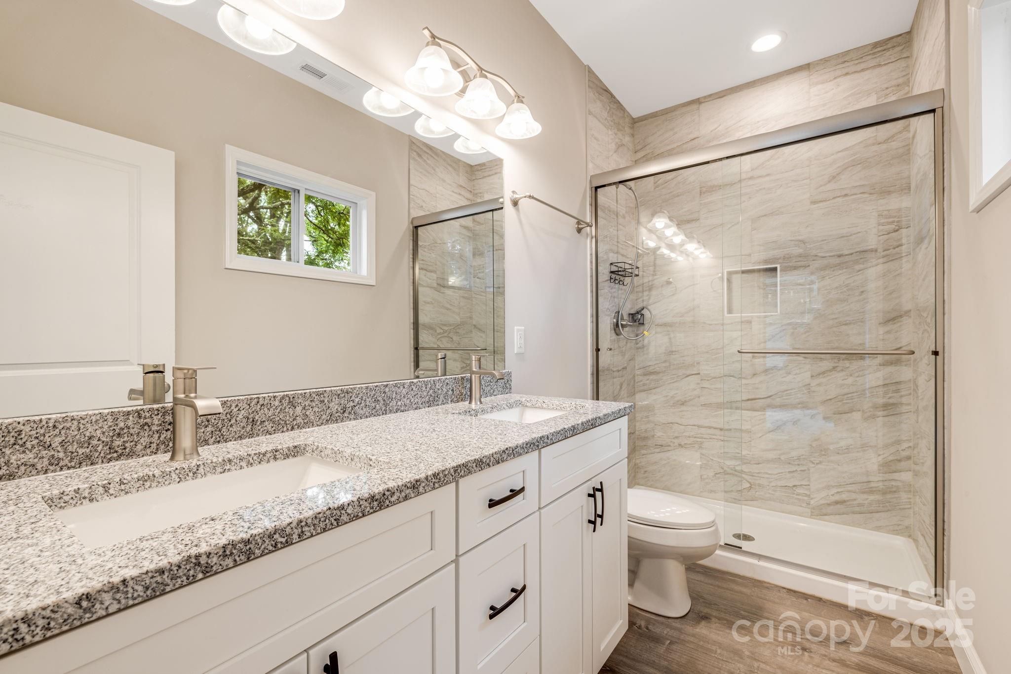 92 Moody Avenue Asheville NC 28715