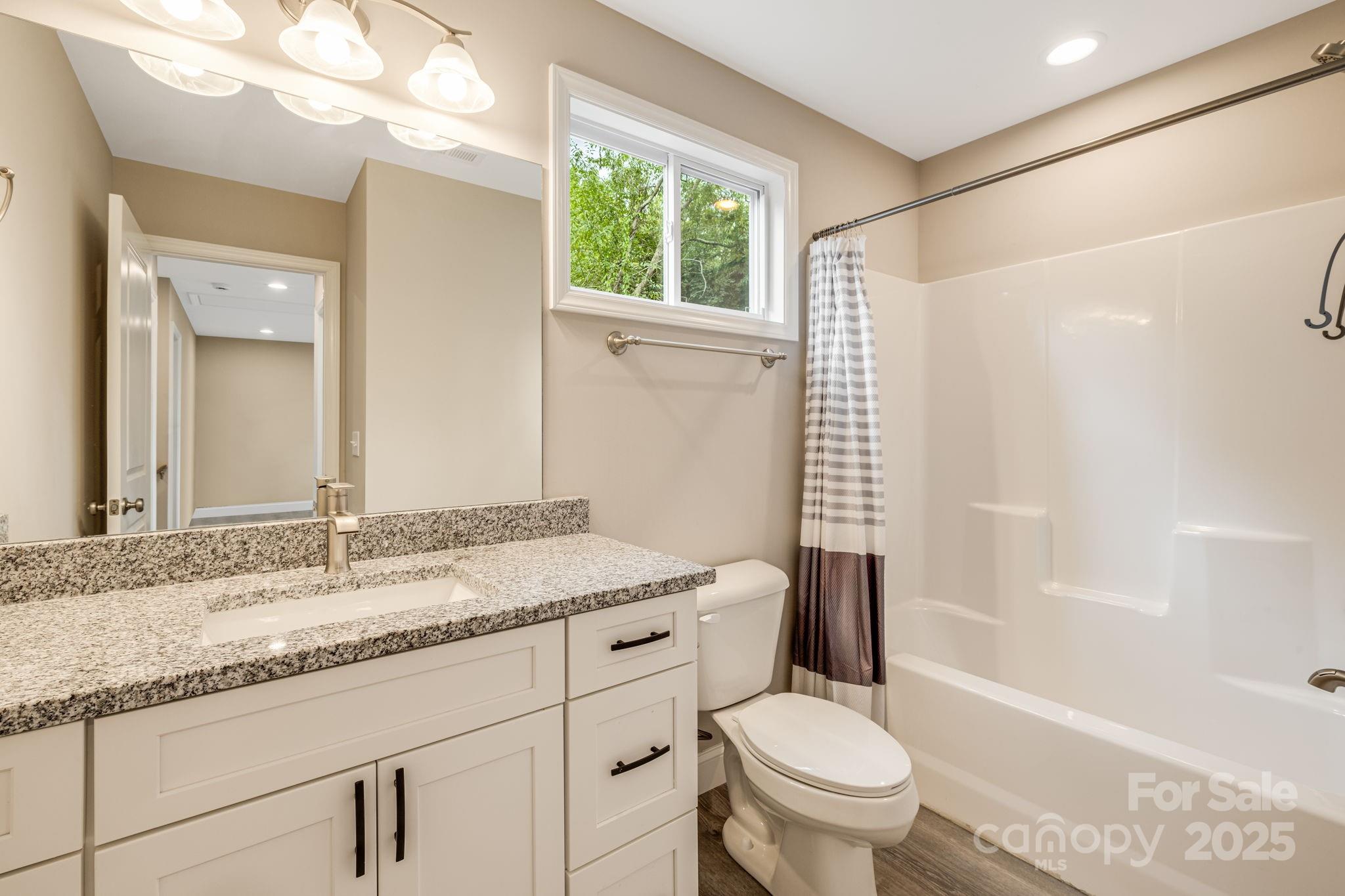 92 Moody Avenue Asheville NC 28715