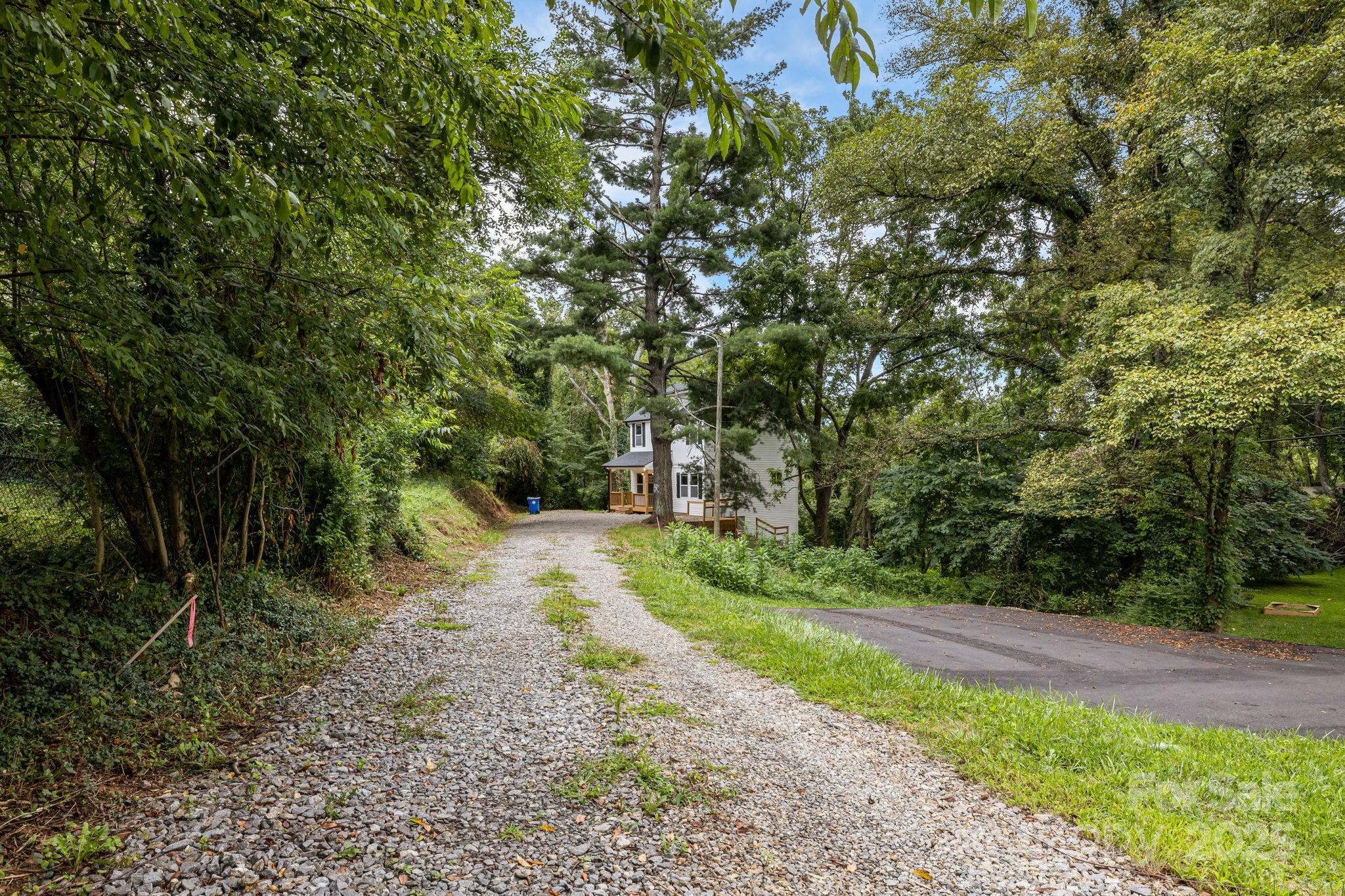 92 Moody Avenue Asheville NC 28715