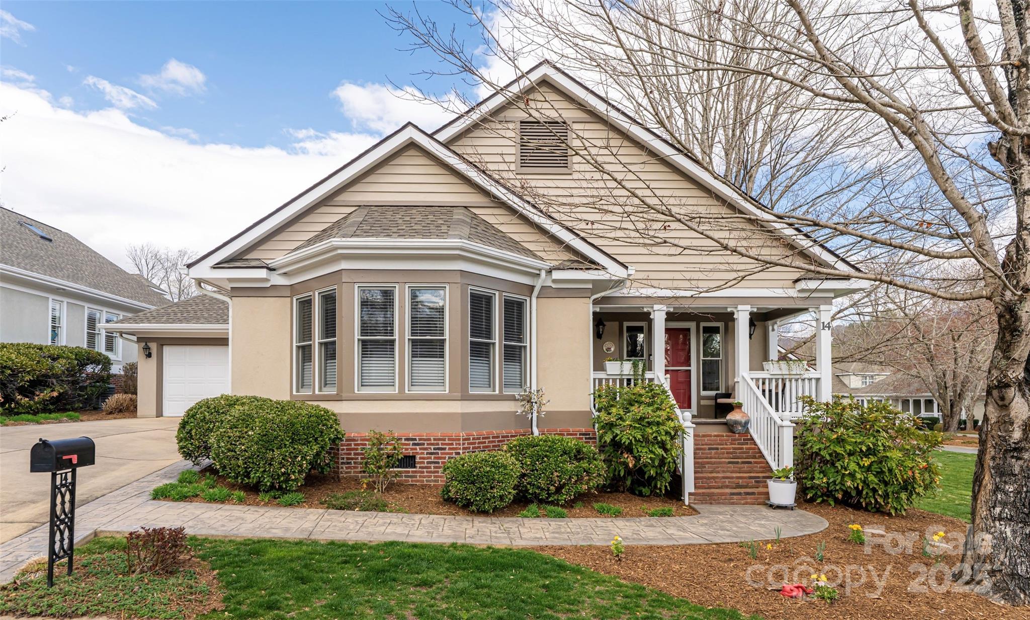 14 Creekside Way Asheville NC 28804