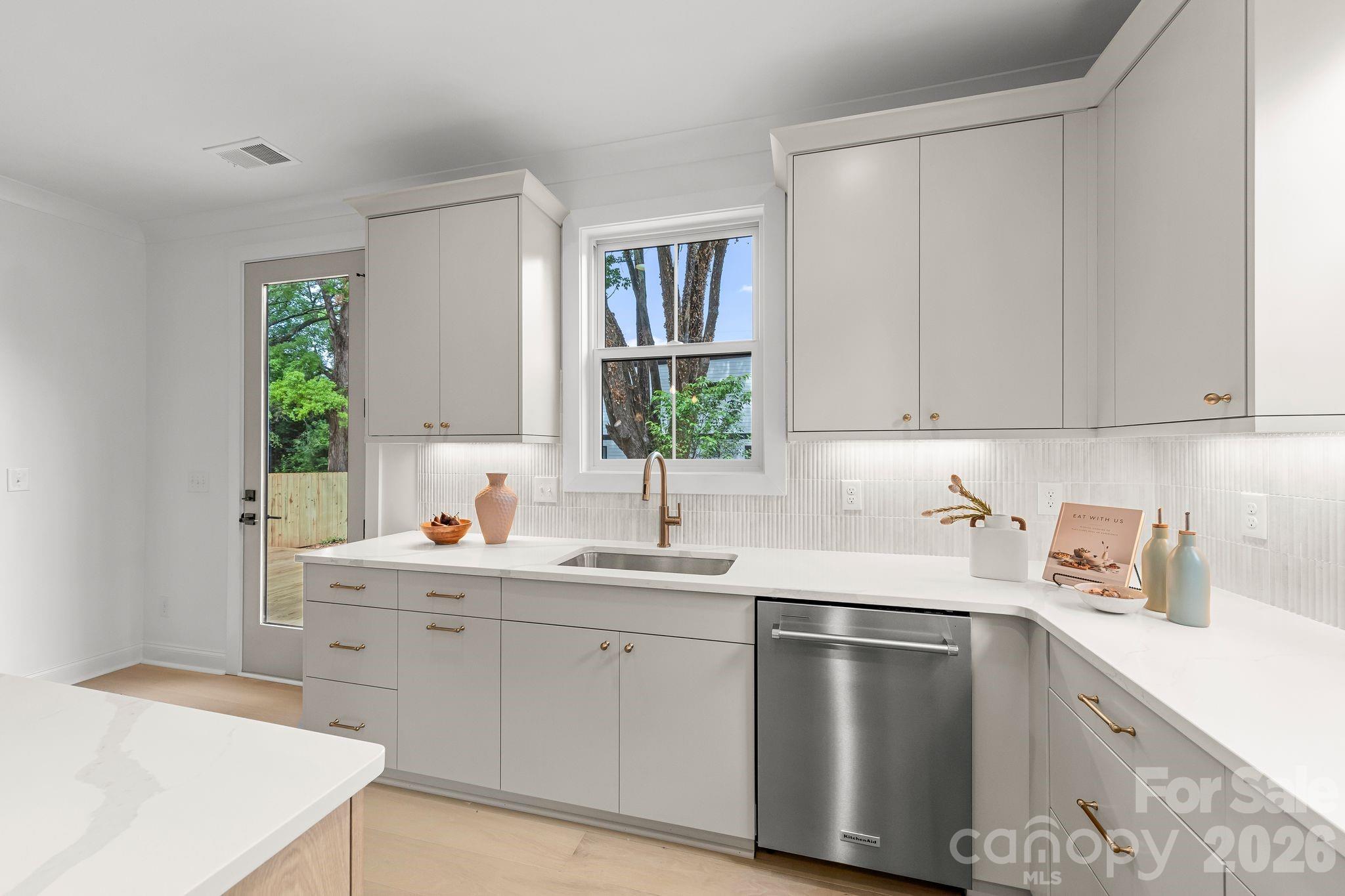 2763 Parkway Avenue Charlotte NC 28208