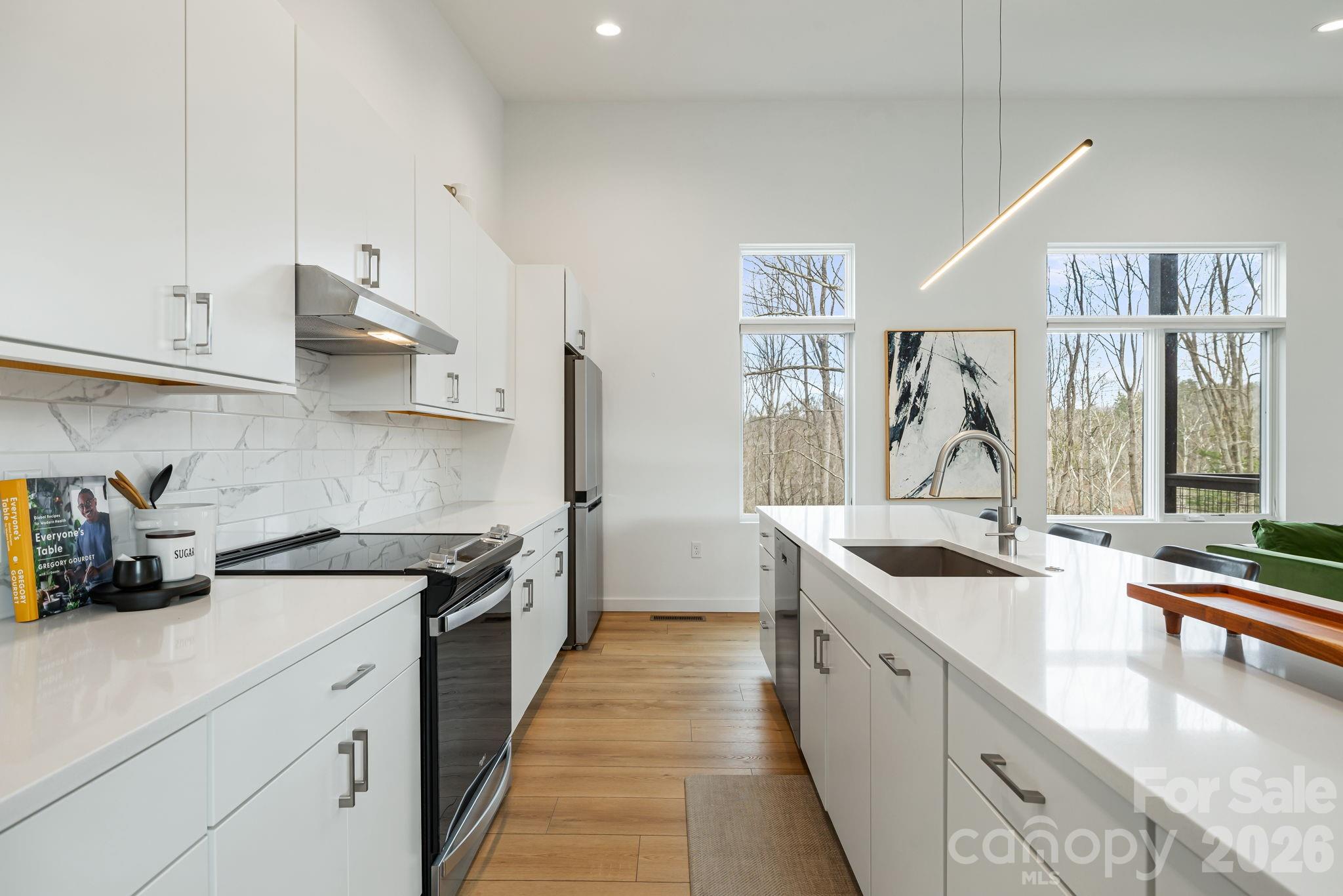 306 Broad Vista Lane Asheville NC 28804
