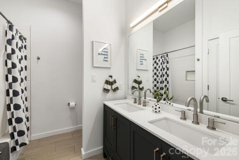306 Broad Vista Lane Asheville NC 28804