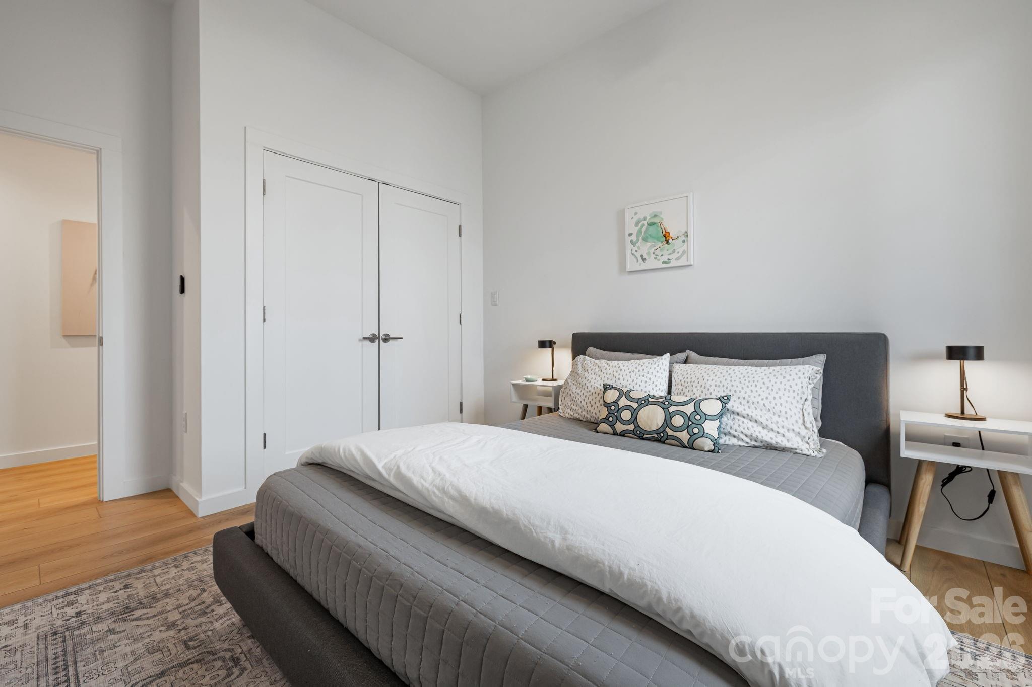 306 Broad Vista Lane Asheville NC 28804