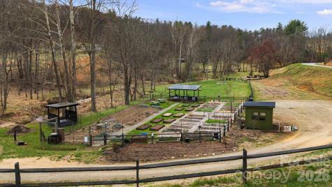 306 Broad Vista Lane Asheville NC 28804