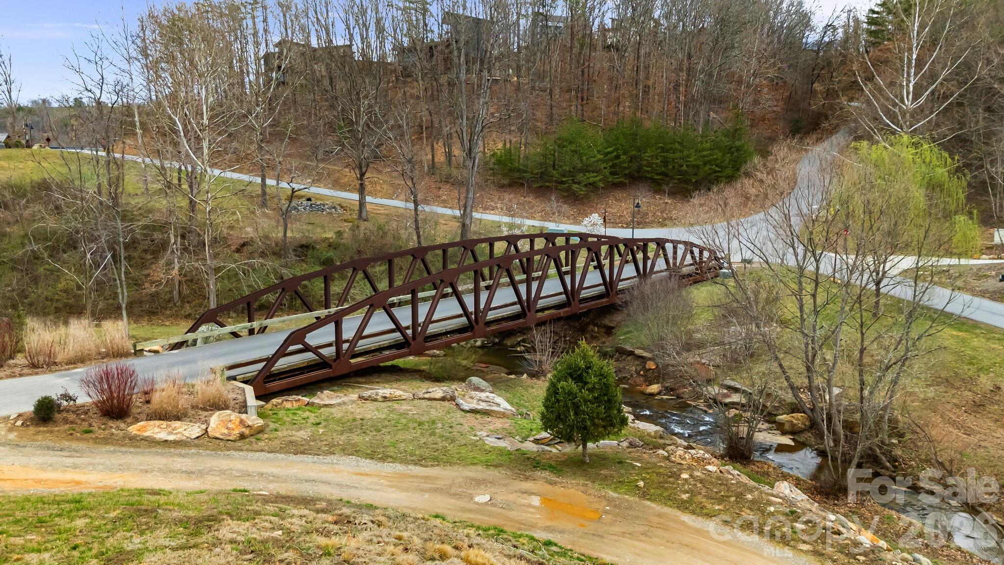 306 Broad Vista Lane Asheville NC 28804