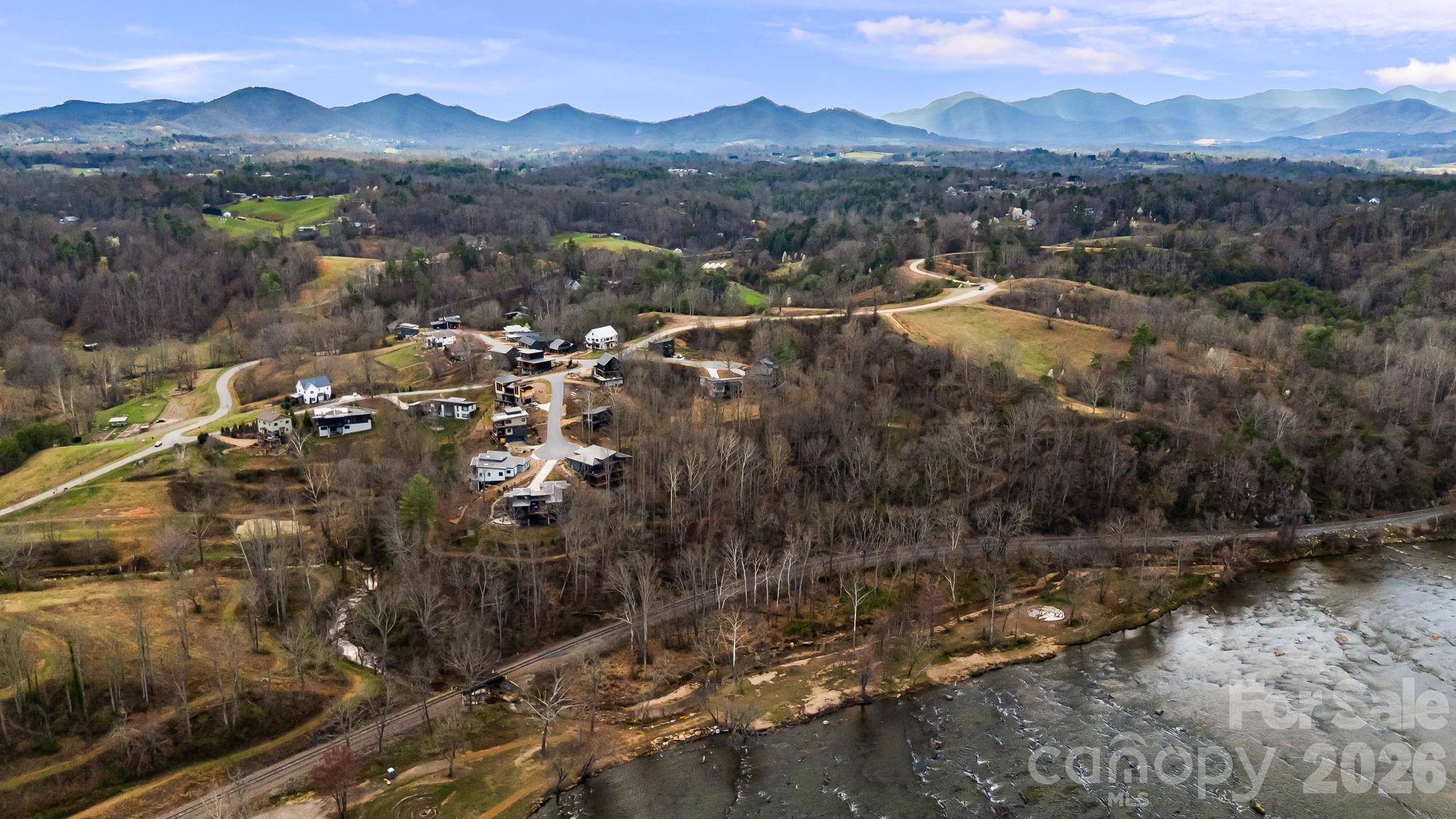 306 Broad Vista Lane Asheville NC 28804