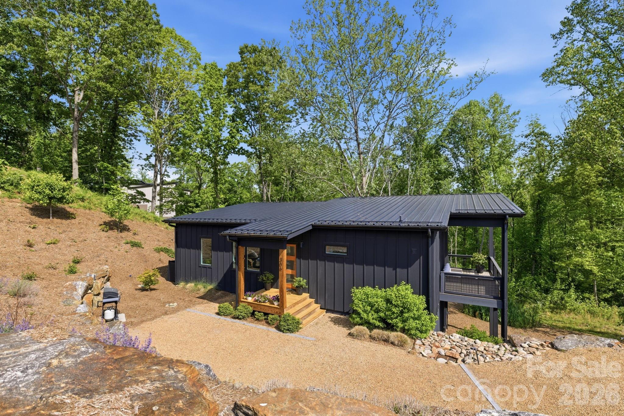 306 Broad Vista Lane Asheville NC 28804