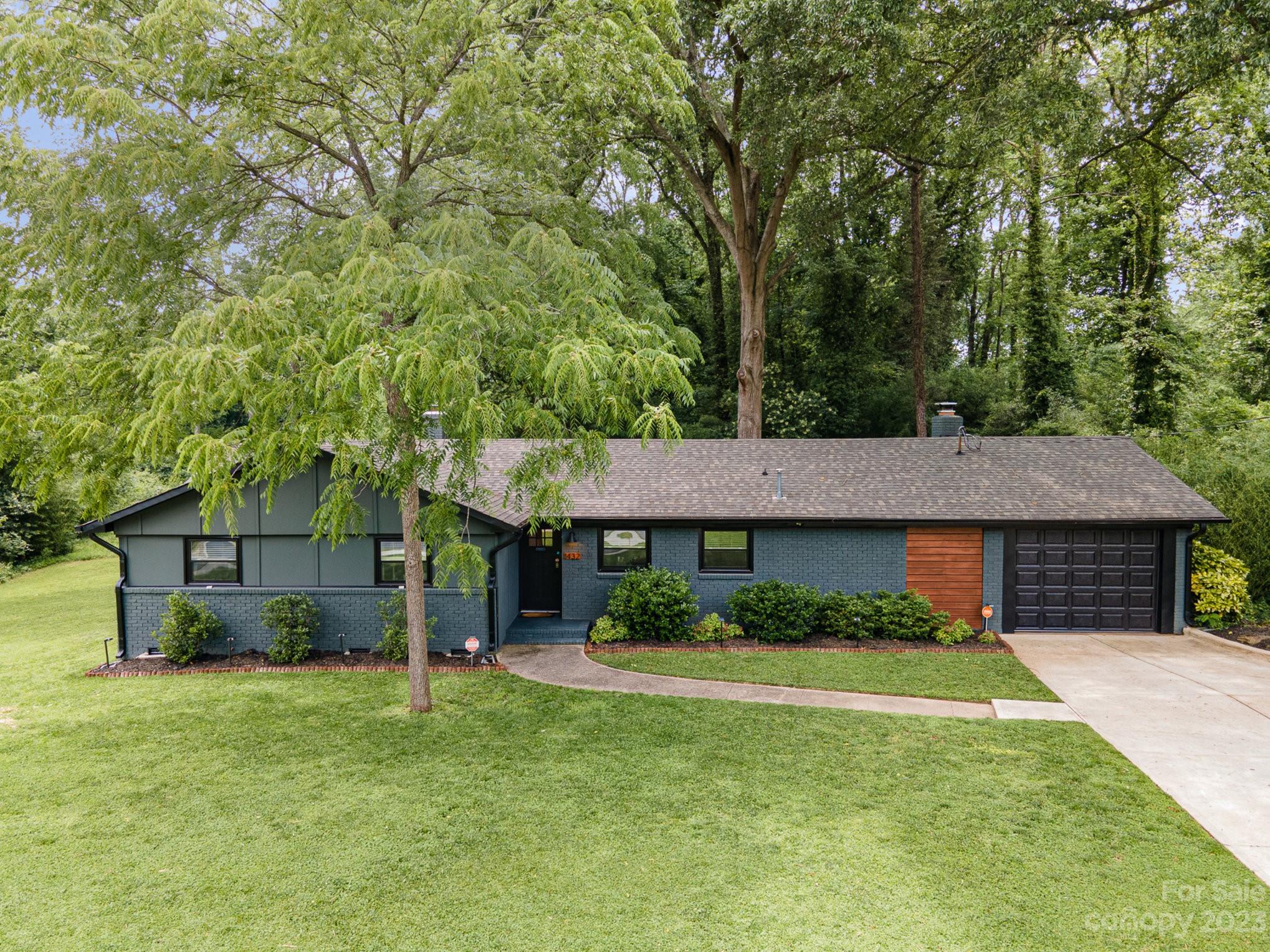 1432 Shannonhouse Drive Charlotte NC 28215