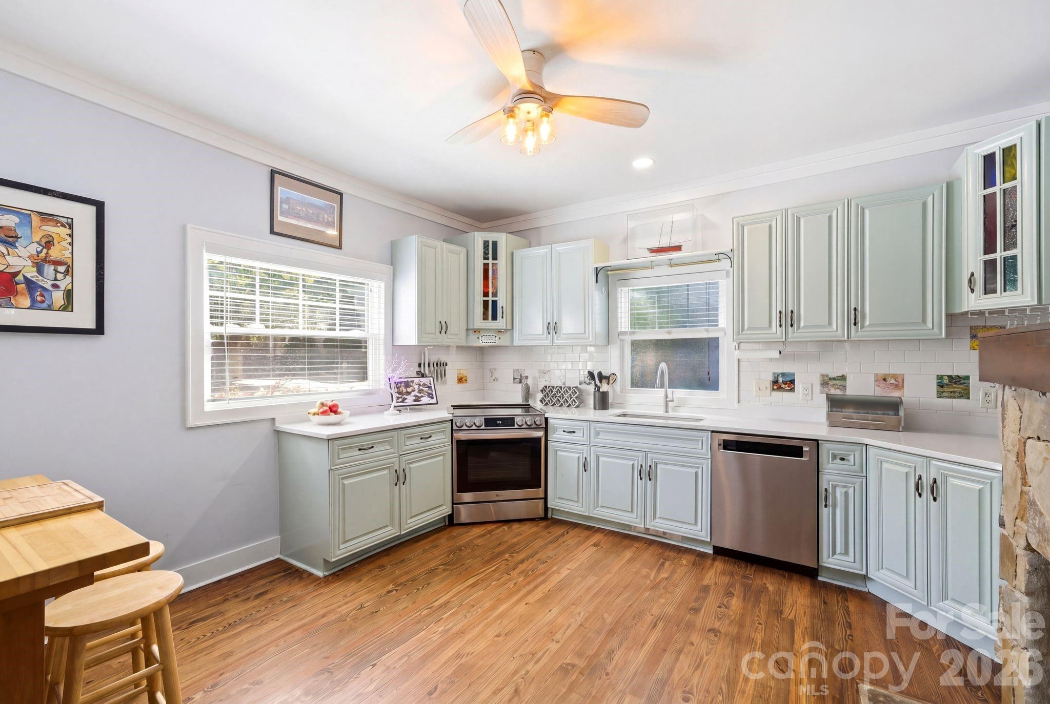 734 Herrin Avenue Charlotte NC 28205