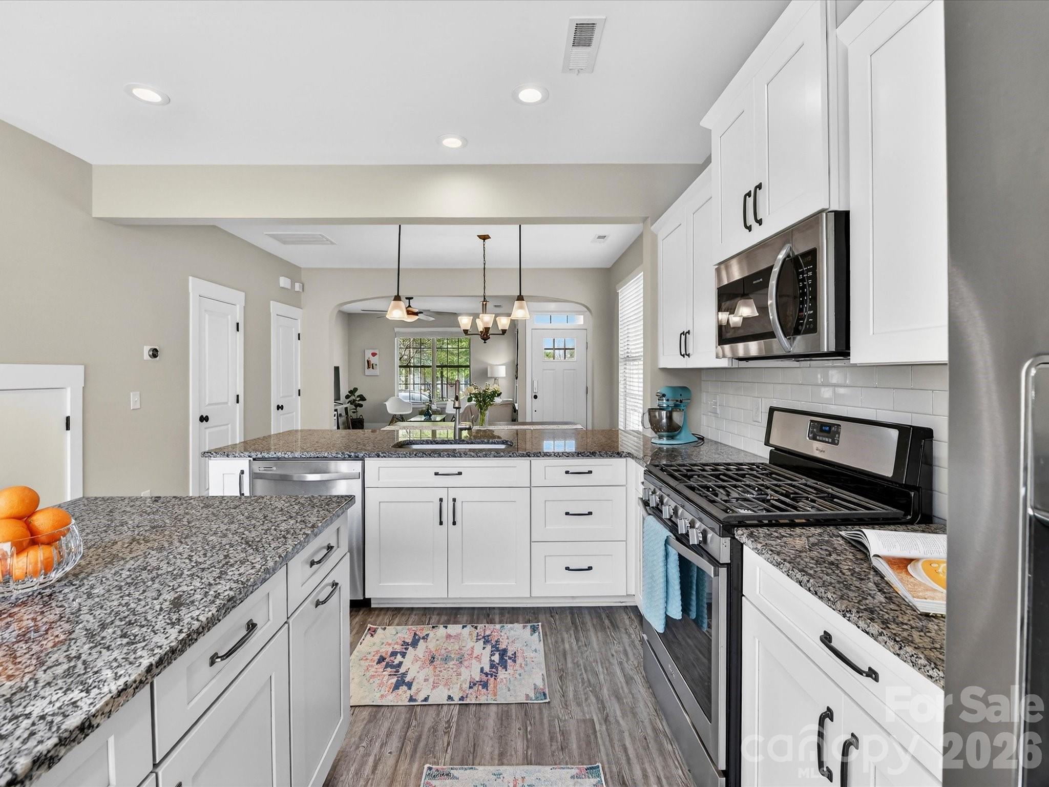 2718 Tranquil Oak Place Charlotte NC 28206