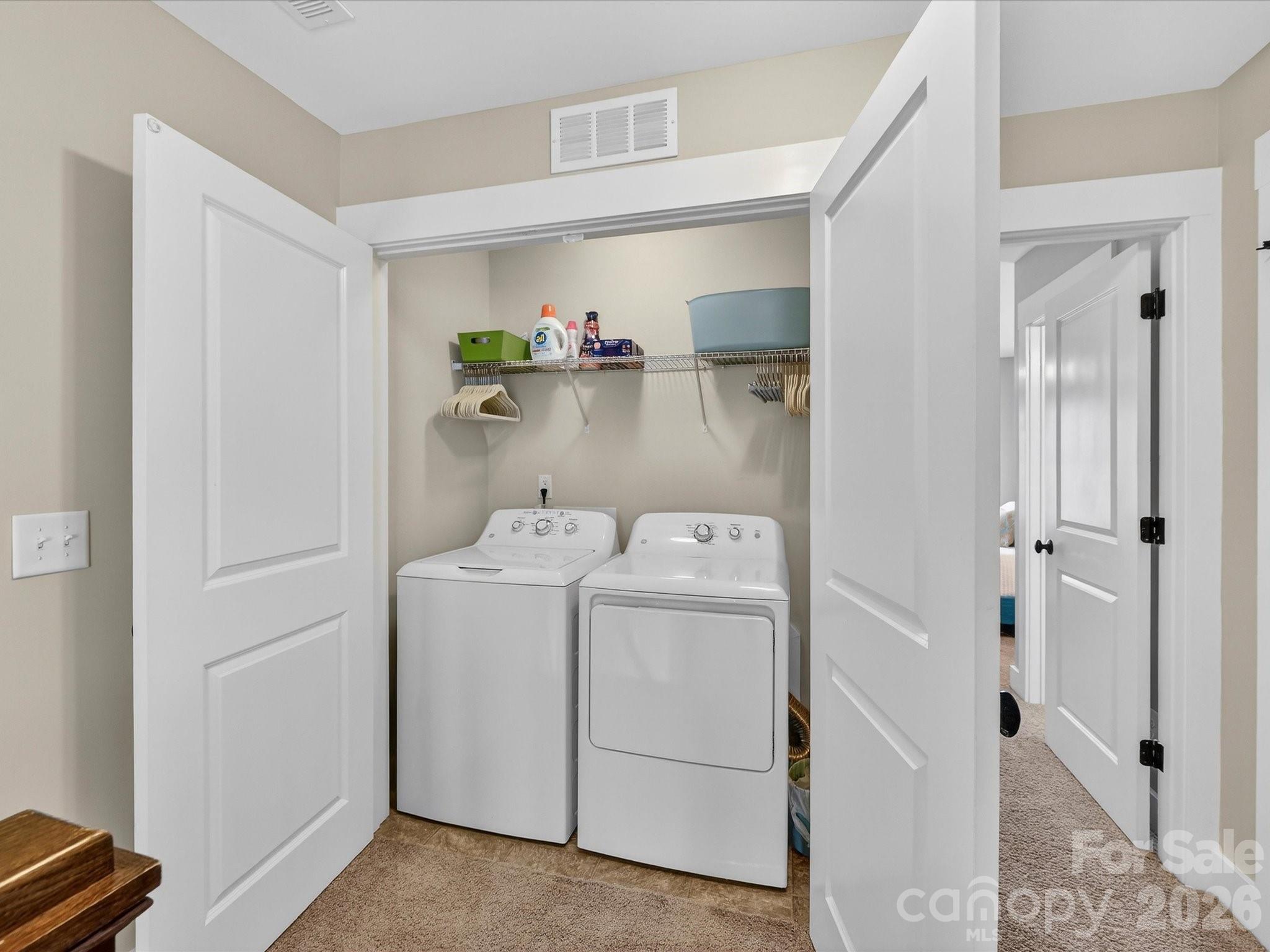 2718 Tranquil Oak Place Charlotte NC 28206
